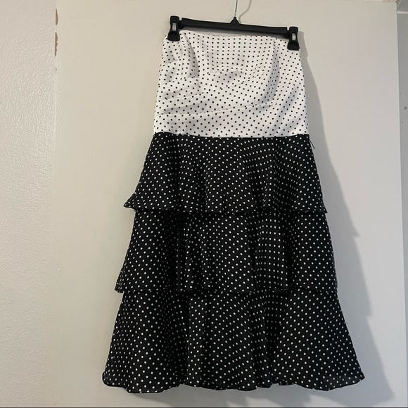 Black House White Market Strapless Dot Dress Size 8 NWT - Picture 3 of 7